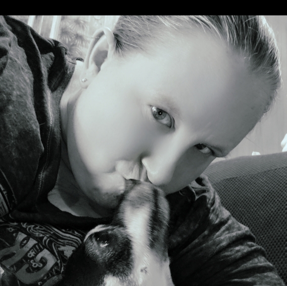 Meet your Posher, Jewels - Picture 4 of 6